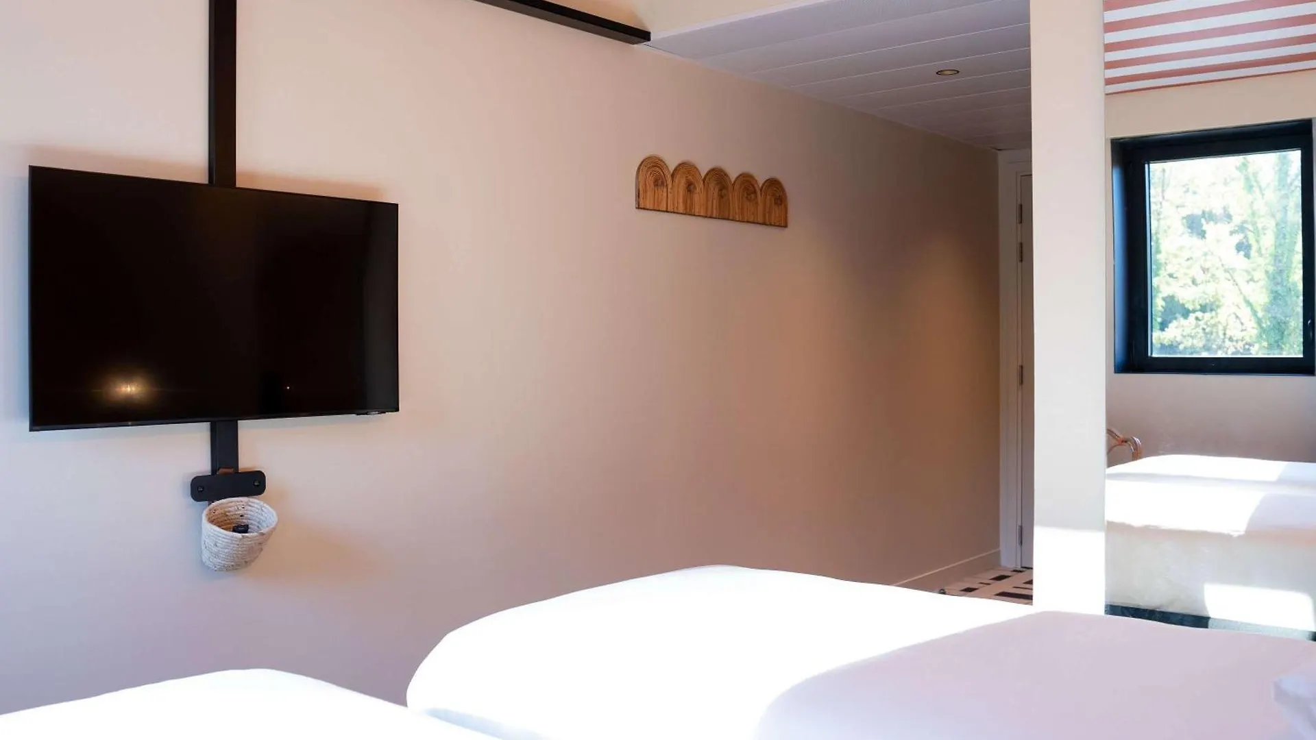 فندق Ibis Styles مونْتوبا 3*,