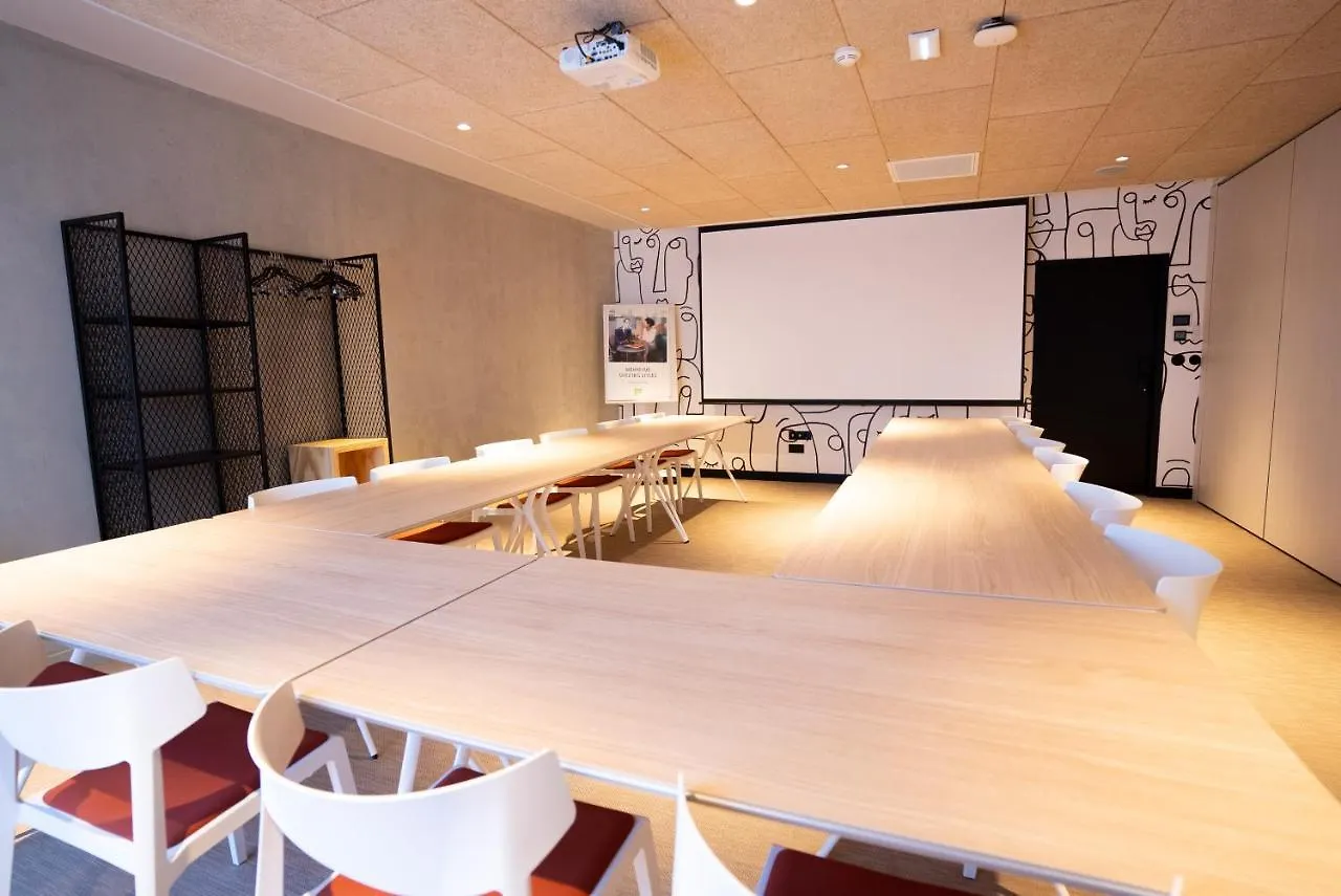 Ibis Styles Montauban Hotel