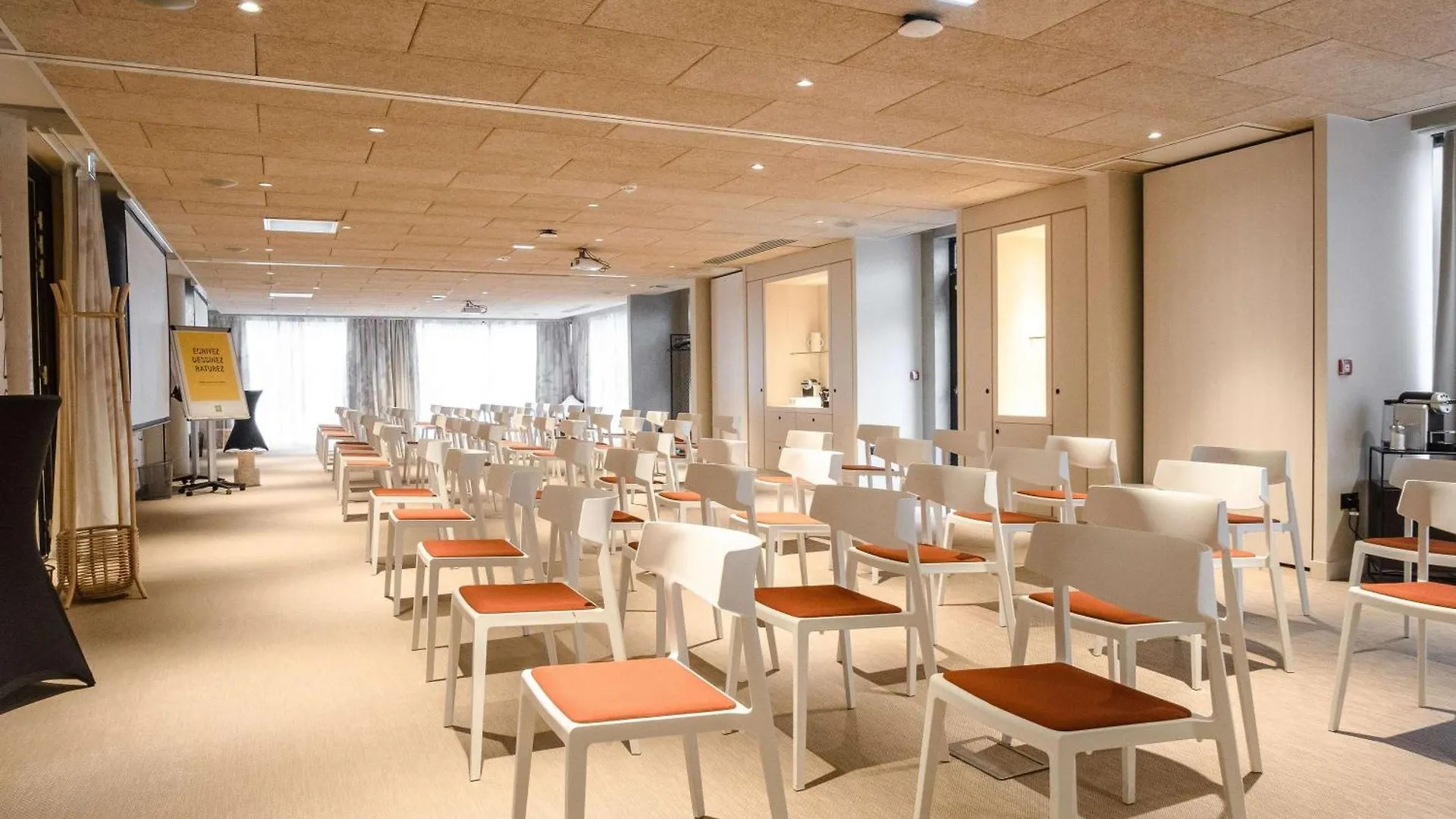 Ibis Styles Montauban Hotel